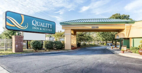 Quality Inn entrance