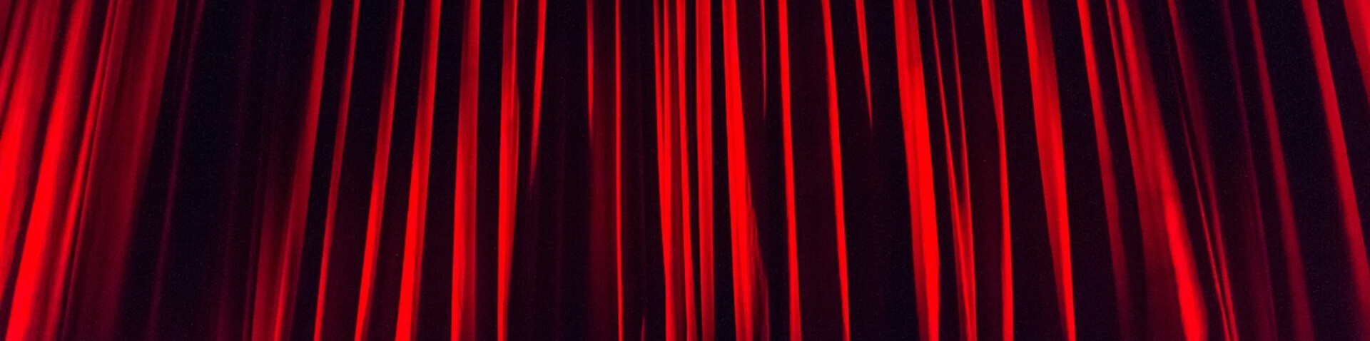 red curtain