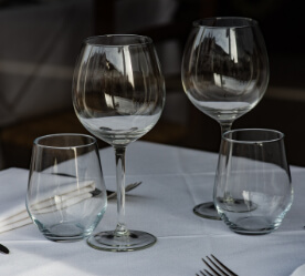 set dining table