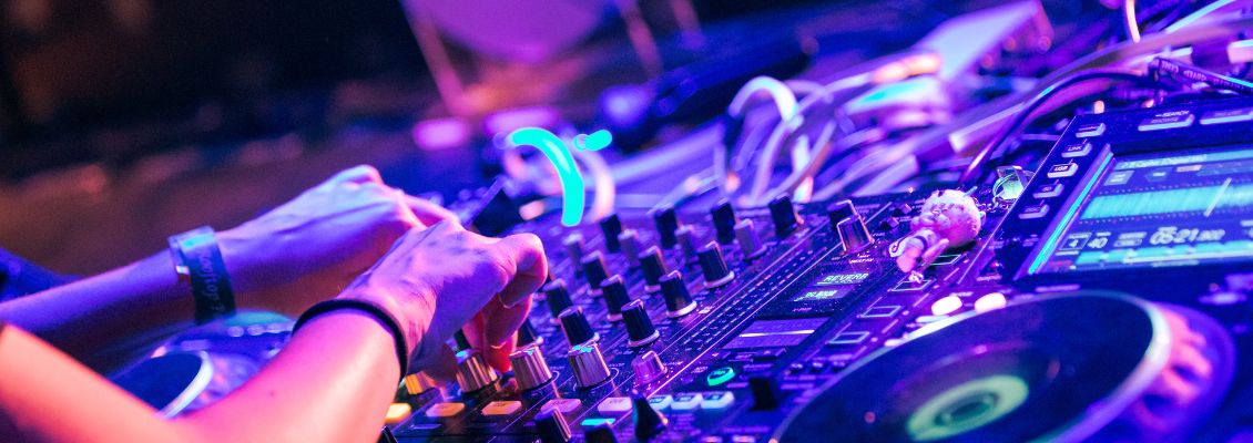 Live DJ at Bourbon Bowl