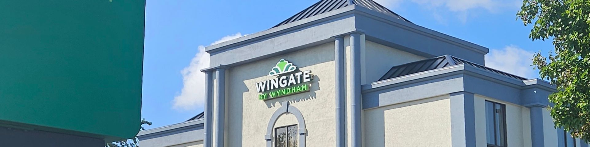 Wingate hotel Exterior