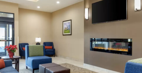 lounge with fireplace