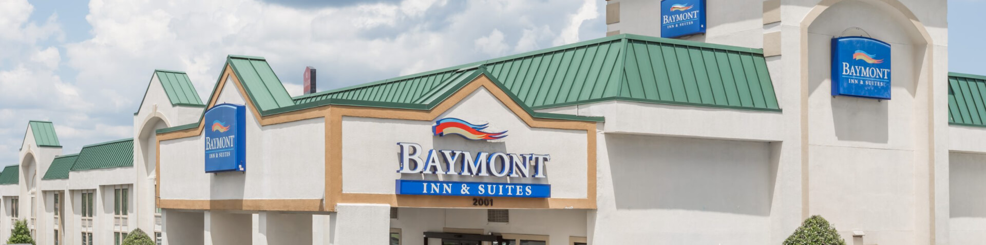 Baymont hotel in Greensboro Exterior