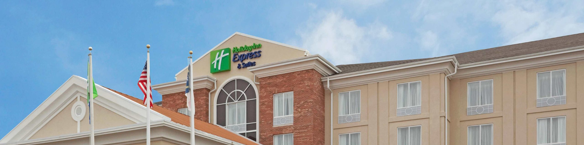 Holiday Inn Express & Suites Airport