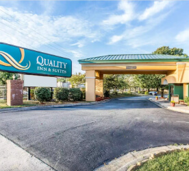Quality Inn & Suites entrance