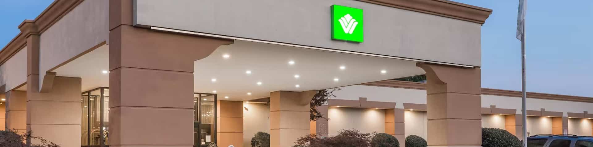 Wyndham Garden Greensboro hotel exterior