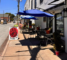italian restaurant exterior patio seating
