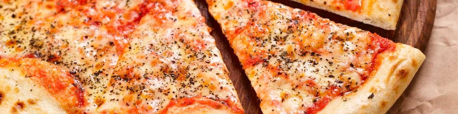 picture of pizza on pizza board