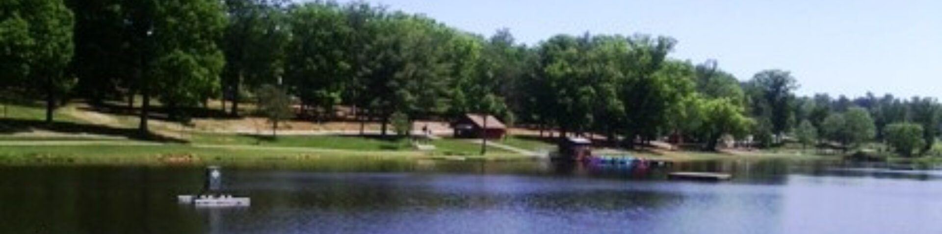 park with water and paddleboats