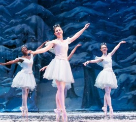 Nutcracker ballet dancers