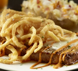 Steak with crispy onions