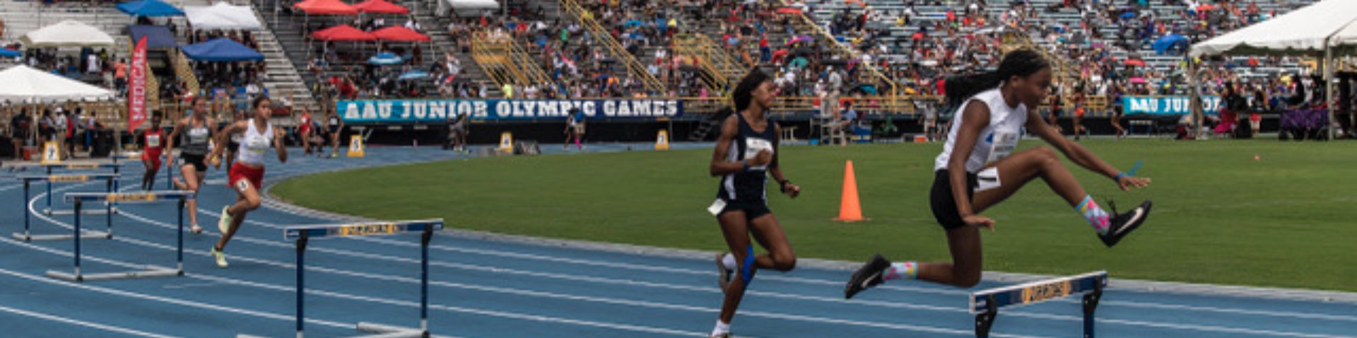 Girls running track