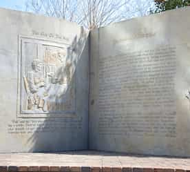 O. Henry Book statue