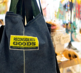 Apron logo